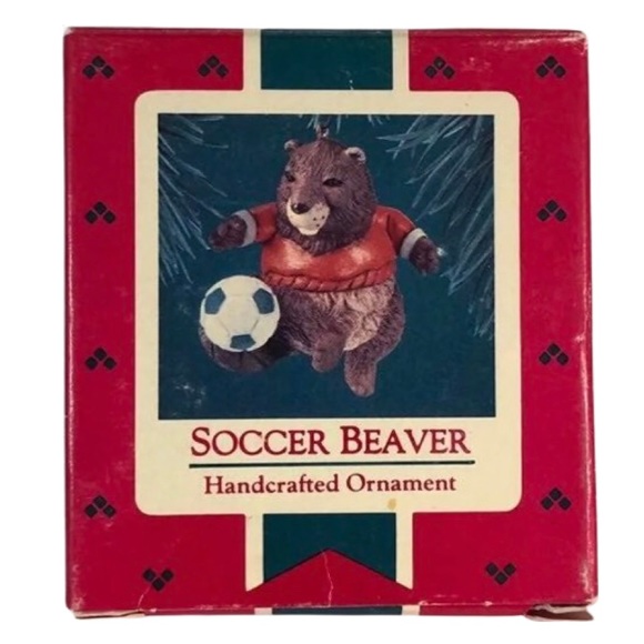 Hallmark Soccer Beaver 1985 Ornament - Picture 3 of 4